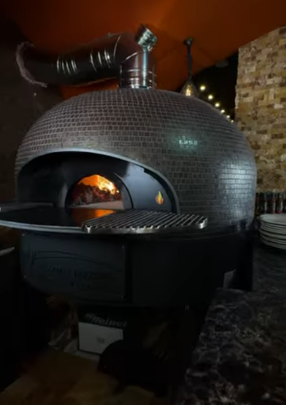 Dubai Restaurant pizza 2